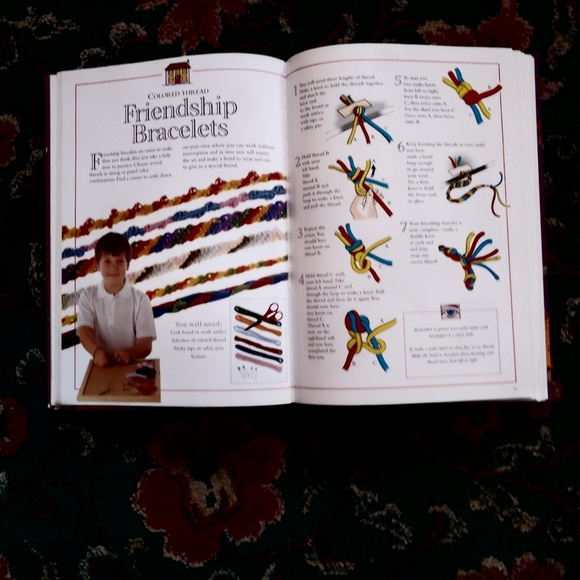 365 Things To Make and Do Book for Kids - Picture 7 of 11